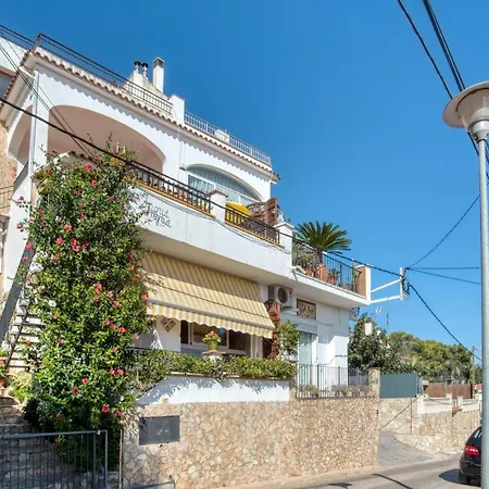 Ingrid Tu Oasis De Luz Y Silencio Апартаменти