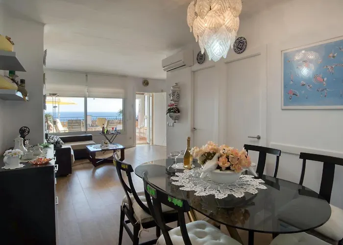 Ingrid Tu Oasis De Luz Y Silencio Апартаменти